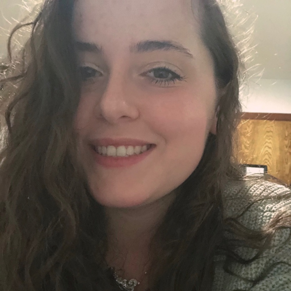 Meet your Posher, Alyssa